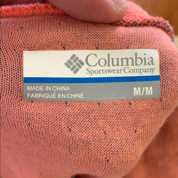 Columbia GUC lightweight hooded pullover - Picture 3 of 4